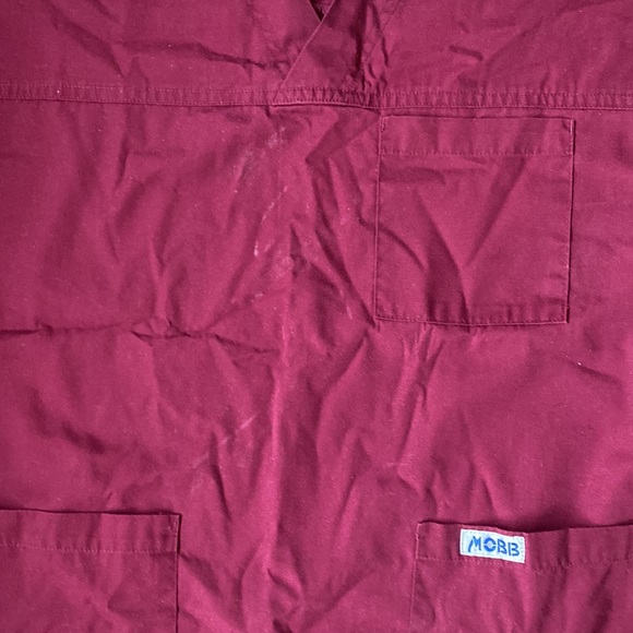 Women’s Mobb Scrub Top - burgundy - Picture 4 of 6